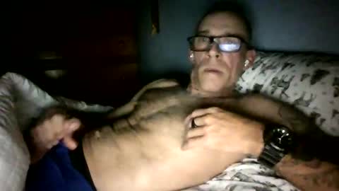 wingnutt765733498294 online show from April 2026 06:33:02 AM
