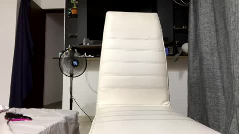 Snapshot of winnieangel chatting on December 2024 11:51:01 PM Winniethephoota online show from December 2024 11:51:01 PM