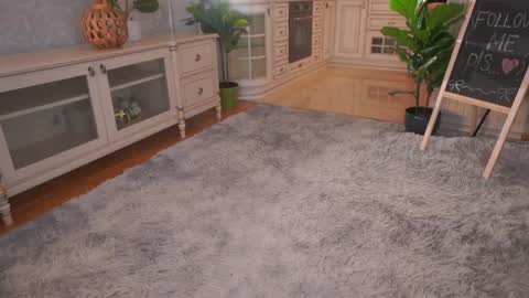 Lillian online show from June 2026 03:19:02 AM
