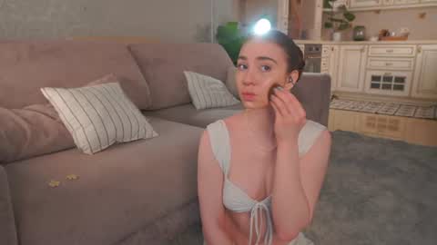 Lillian online show from June 2026 03:37:01 AM