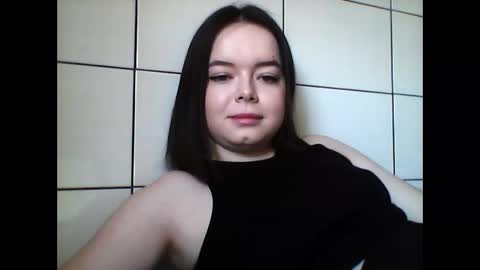 Emma  online show from February 2025 11:54:01 AM