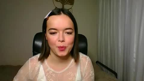 Emma  online show from September 2025 04:00:01 PM