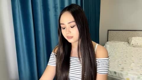 Amina online show from December 2025 02:14:02 PM