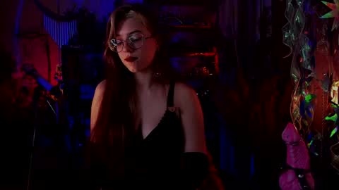 Snapshot of witch_fiona chatting on December 2024 06:52:02 PM Goddess of two strapons - Mr. long Don Mr. Pinky online show from December 2024 06:52:02 PM