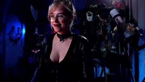 Snapshot of witch_fiona chatting on February 2025 07:52:01 PM Goddess of two strapons - Mr. long Don Mr. Pinky online show from February 2025 07:52:01 PM