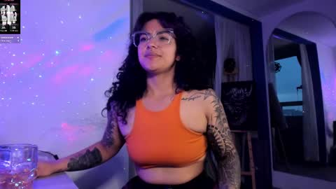     Luna Violeta  A r t i s t  online show from March 2025 11:04:01 PM