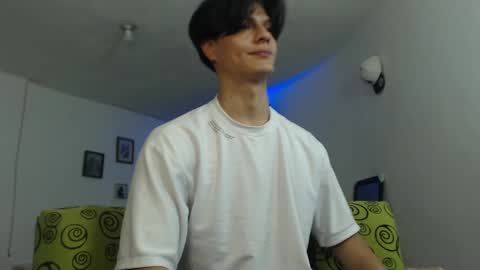 Snapshot of with_ken chatting on February 2025 06:02:01 PM Ken online show from February 2025 06:02:01 PM