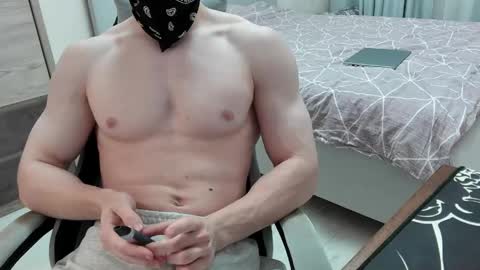WizLoverr online show from May 2026 05:29:02 PM