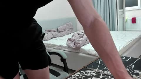 WizLoverr online show from May 2026 09:42:02 PM