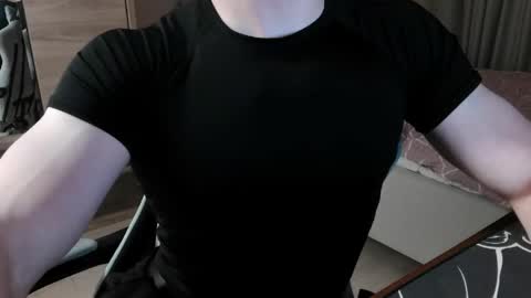 WizLoverr online show from May 2026 08:06:02 PM