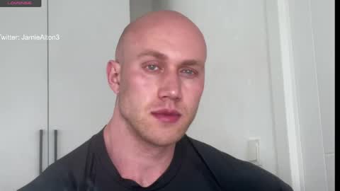 Snapshot of wlademarbergs chatting on May 2026 06:54:02 AM Wlademar online show from May 2026 06:54:02 AM