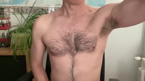 Snapshot of wladsexy88 chatting on February 2025 03:36:02 PM Wladsexy88 online show from February 2025 03:36:02 PM