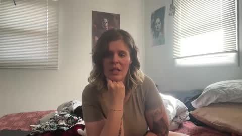 Moth online show from February 2025 05:18:01 PM