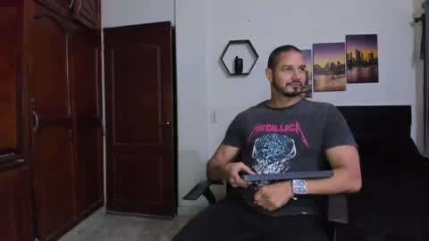 Magnus Dark independent model online show from September 2025 04:34:02 AM