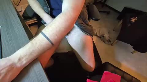 wnhz27 online show from January 2025 04:00:02 AM