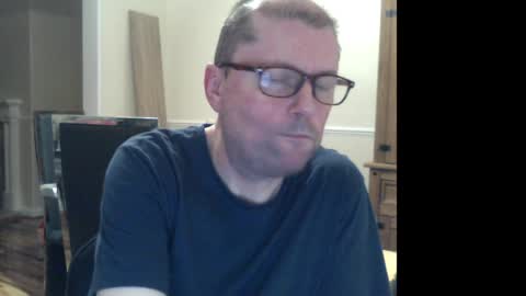 Snapshot of wobble444 chatting on January 2025 12:52:02 AM wobble444 online show from January 2025 12:52:02 AM