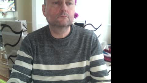 Snapshot of wobble444 chatting on February 2025 11:23:02 AM wobble444 online show from February 2025 11:23:02 AM