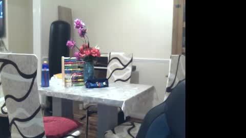 Snapshot of wobble444 chatting on February 2025 12:09:01 AM wobble444 online show from February 2025 12:09:01 AM