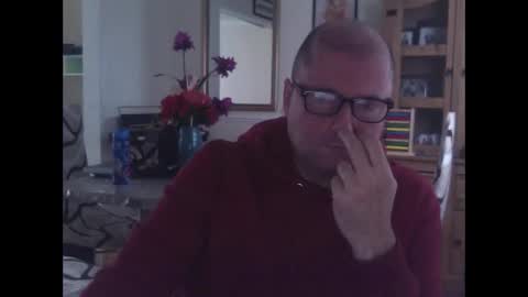 Snapshot of wobble444 chatting on November 2025 12:05:02 PM wobble444 online show from November 2025 12:05:02 PM