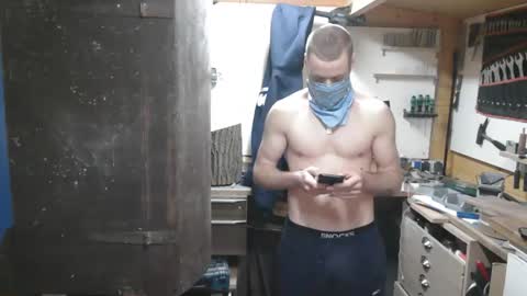 wolf021221 online show from December 2025 03:08:02 PM