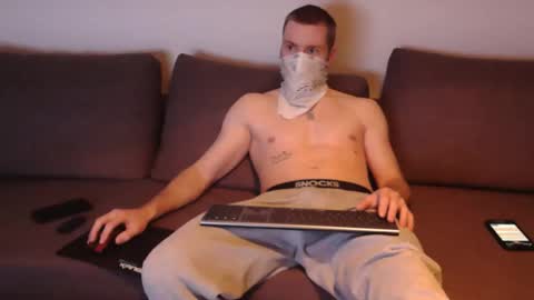 wolf021221 online show from April 2026 02:14:02 PM