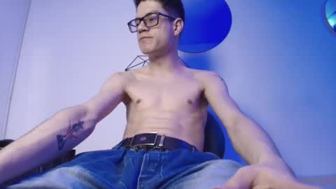  W O L F  online show from September 2025 11:43:01 AM