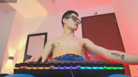  W O L F  online show from February 2026 11:38:02 AM