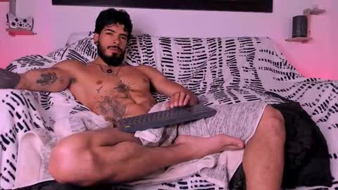 Snapshot of wolferatus chatting on December 2025 08:58:01 PM wolferatus online show from December 2025 08:58:01 PM