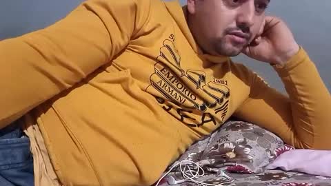 Snapshot of wolfrot chatting on January 2025 02:23:01 AM wolf boy online show from January 2025 02:23:01 AM