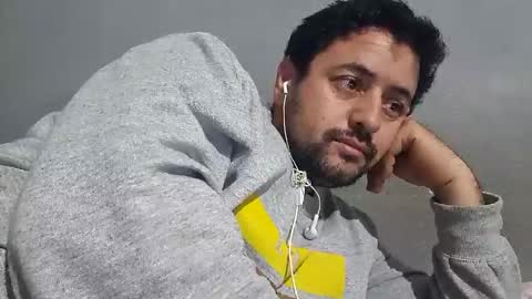 Snapshot of wolfrot chatting on February 2025 10:24:01 PM wolf boy online show from February 2025 10:24:01 PM