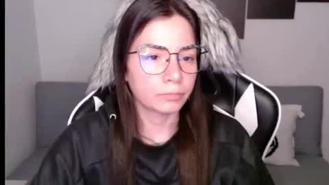 Alex online show from September 2025 02:11:02 AM