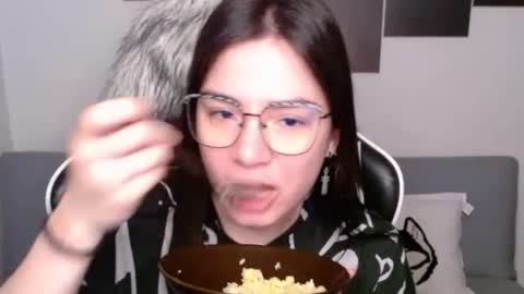 Alex online show from October 2025 02:44:01 AM