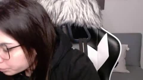 Alex online show from October 2025 01:37:02 AM