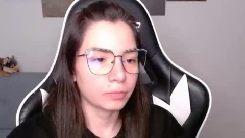 Alex online show from May 2026 02:18:01 AM