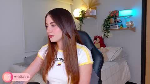 Snapshot of wolfsfoster chatting on October 2025 02:55:01 AM online show from October 2025 02:55:01 AM