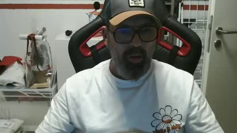 Adam online show from December 2024 07:16:02 AM