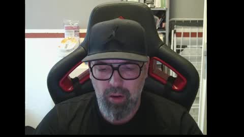 Snapshot of womenizzeer chatting on June 2026 03:34:02 PM Adam online show from June 2026 03:34:02 PM