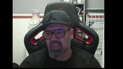 Snapshot of womenizzeer chatting on June 2026 09:25:02 PM Adam online show from June 2026 09:25:02 PM