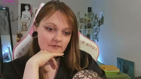 wonderconnie online show from May 2026 02:12:02 PM