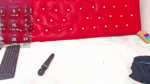   online show from October 2025 07:11:01 PM