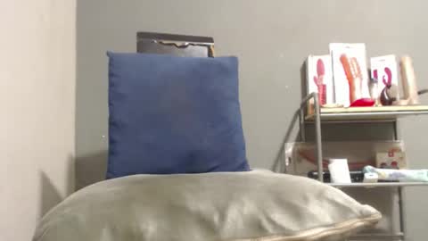 SHENIEL RODRIGUEZ online show from January 2026 11:04:01 AM