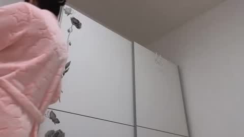 Snapshot of wondergirl_68 chatting on January 2025 09:27:01 AM Wondergirl online show from January 2025 09:27:01 AM