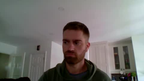 woodeee77 online show from October 2025 05:21:02 PM