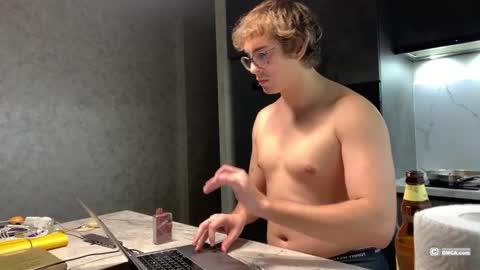 Snapshot of woods_jerk chatting on November 2025 08:33:02 PM Mitya online show from November 2025 08:33:02 PM