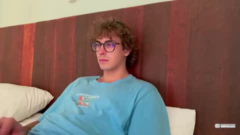 Snapshot of woods_jerk chatting on December 2025 07:16:02 AM Mitya online show from December 2025 07:16:02 AM