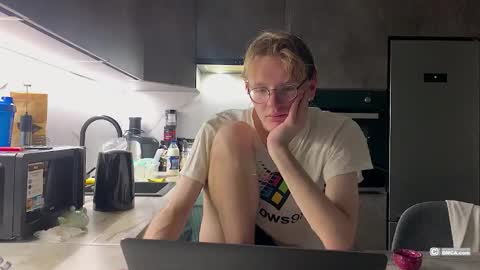 Snapshot of woods_jerk chatting on January 2026 08:45:01 PM Mitya online show from January 2026 08:45:01 PM