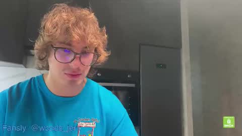 Snapshot of woods_jerk chatting on February 2026 10:06:02 PM Mitya online show from February 2026 10:06:02 PM