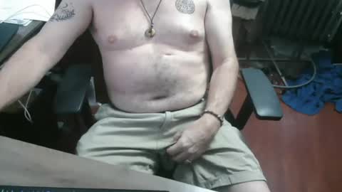 woodworker6473 online show from July 2026 11:22:01 PM
