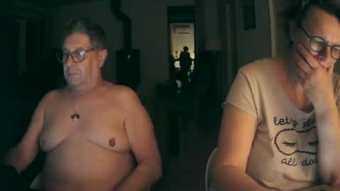 Snapshot of woodwurm chatting on January 2025 05:47:02 AM woodwurm and Snoeske online show from January 2025 05:47:02 AM