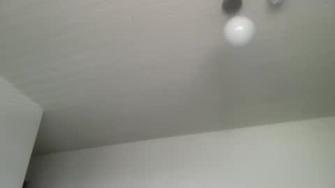 woof_wolf37 online show from May 2026 04:59:02 PM